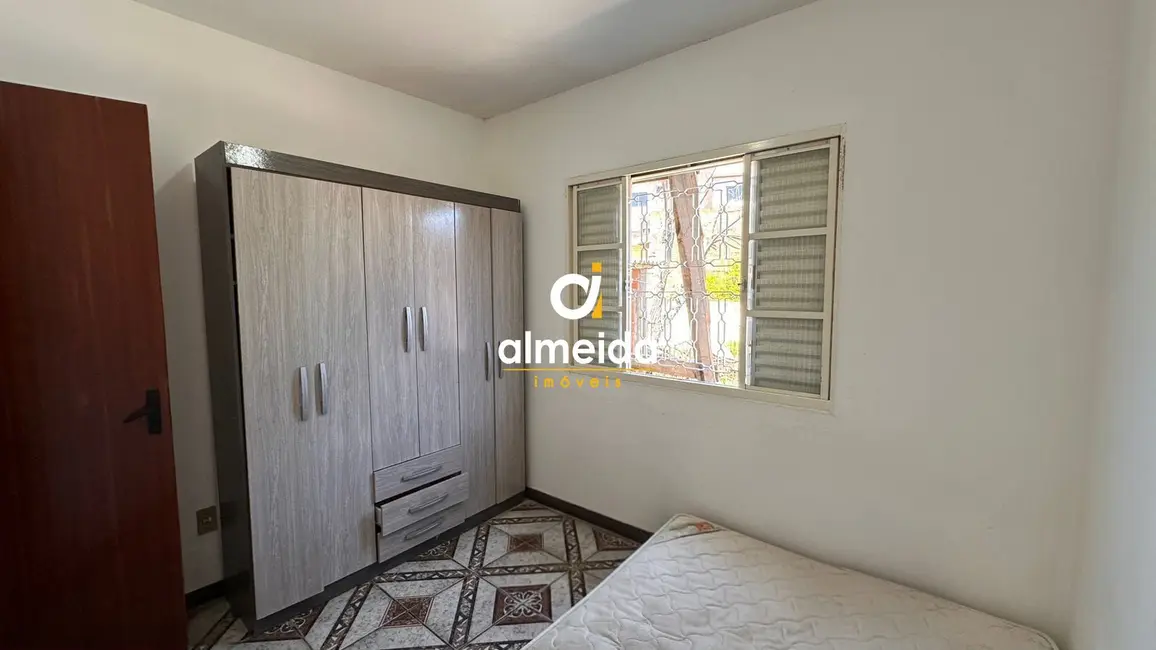 Foto 4 de Casa com 4 quartos à venda, 195m2 em Urlândia, Santa Maria - RS