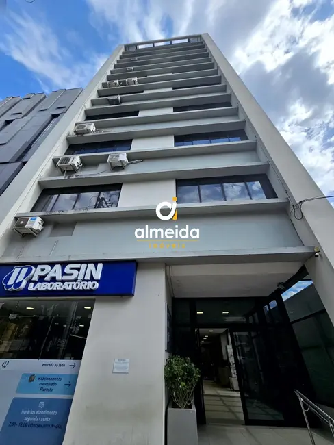 Foto 2 de Sala Comercial com 2 quartos à venda, 155m2 em Centro, Santa Maria - RS