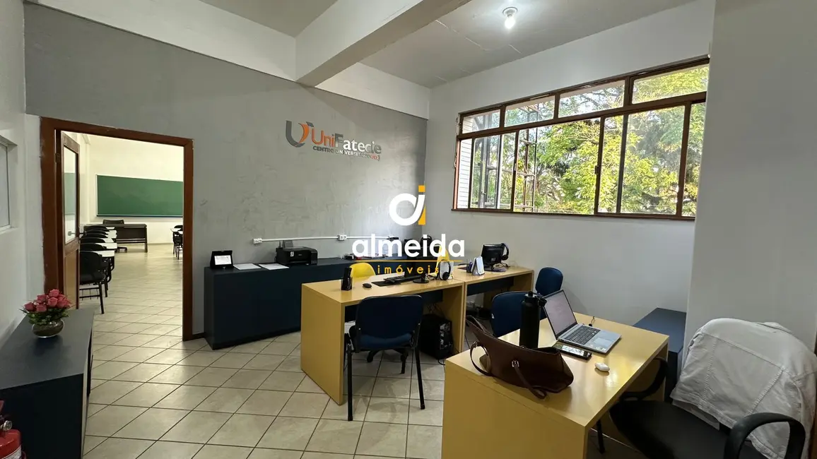 Foto 9 de Sala Comercial com 11 quartos à venda, 430m2 em Bonfim, Santa Maria - RS