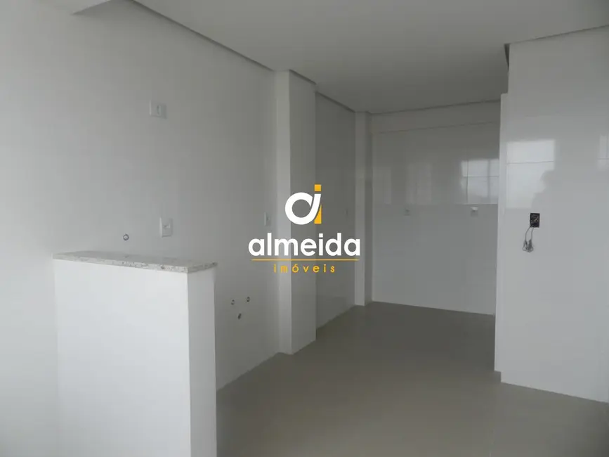 Foto 8 de Cobertura com 4 quartos à venda, 184m2 em Centro, Santa Maria - RS