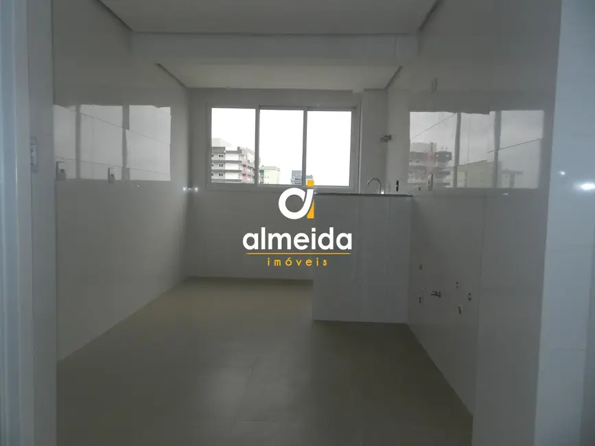 Foto 9 de Cobertura com 4 quartos à venda, 184m2 em Centro, Santa Maria - RS