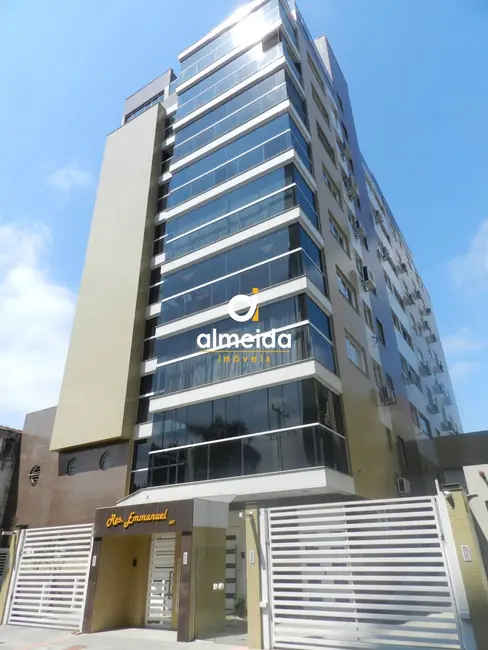 Foto 1 de Cobertura com 4 quartos à venda, 184m2 em Centro, Santa Maria - RS