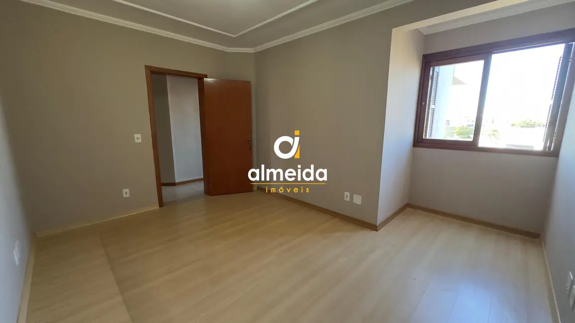 Foto 7 de Apartamento com 3 quartos à venda, 131m2 em Camobi, Santa Maria - RS