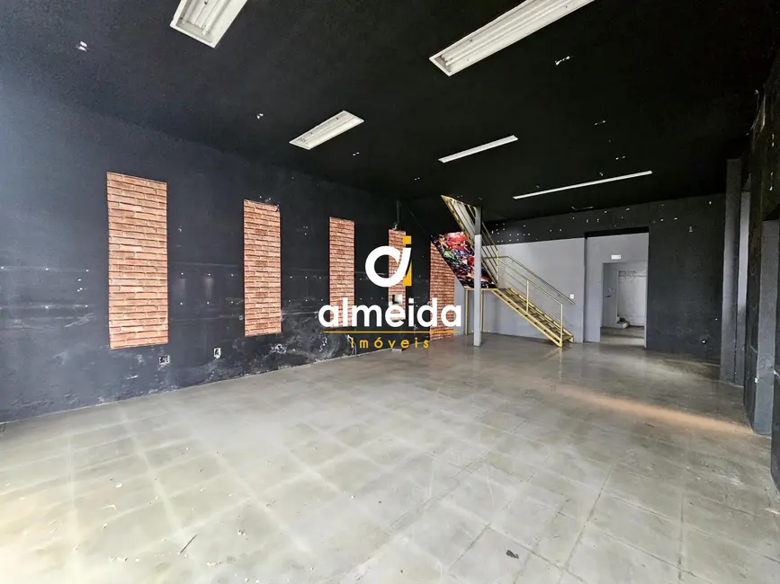 Sala Comercial com 4 quartos para alugar, 115m2 em Nossa Senhora das Dores, Santa Maria - RS - imagem 3 Foto 3 de Sala Comercial com 4 quartos para alugar, 115m2 em Nossa Senhora das Dores, Santa Maria - RS