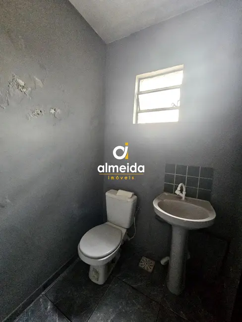 Sala Comercial com 4 quartos para alugar, 115m2 em Nossa Senhora das Dores, Santa Maria - RS - imagem 6 Foto 6 de Sala Comercial com 4 quartos para alugar, 115m2 em Nossa Senhora das Dores, Santa Maria - RS