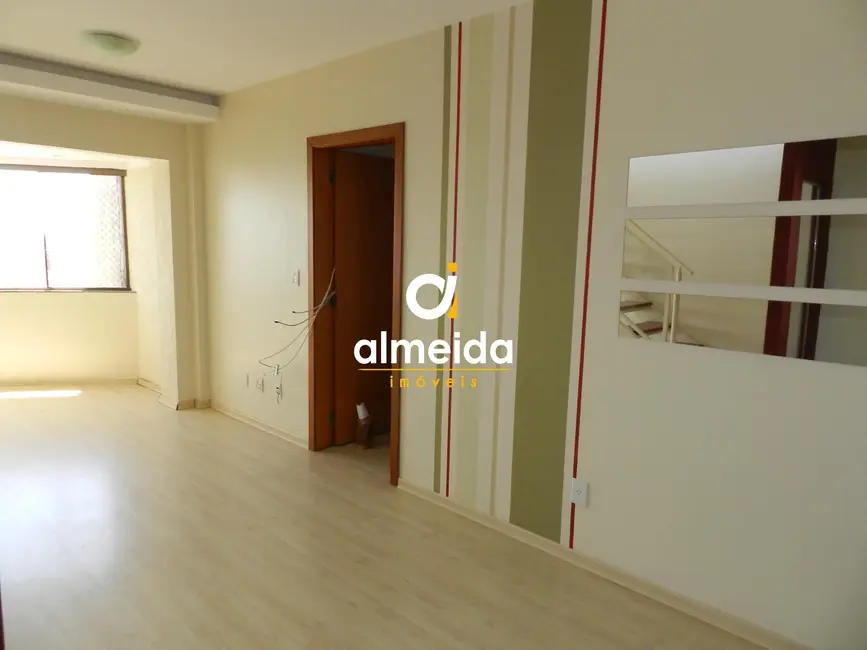 Foto 3 de Cobertura com 3 quartos à venda, 89m2 em Centro, Santa Maria - RS