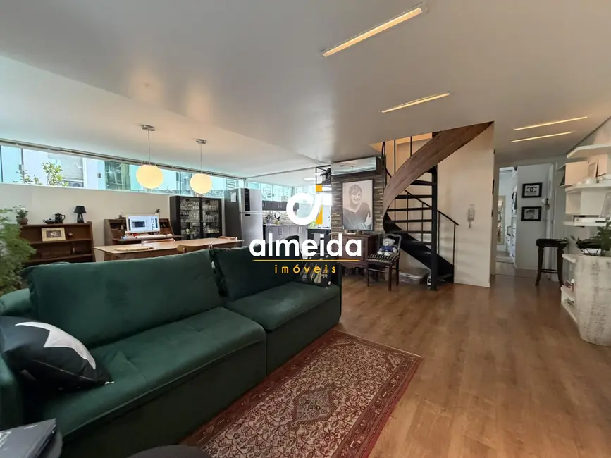 Foto 8 de Apartamento com 3 quartos à venda, 115m2 em Nossa Senhora de Lourdes, Santa Maria - RS