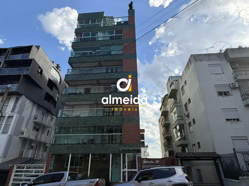 Foto 2 de Apartamento com 3 quartos à venda, 115m2 em Nossa Senhora de Lourdes, Santa Maria - RS