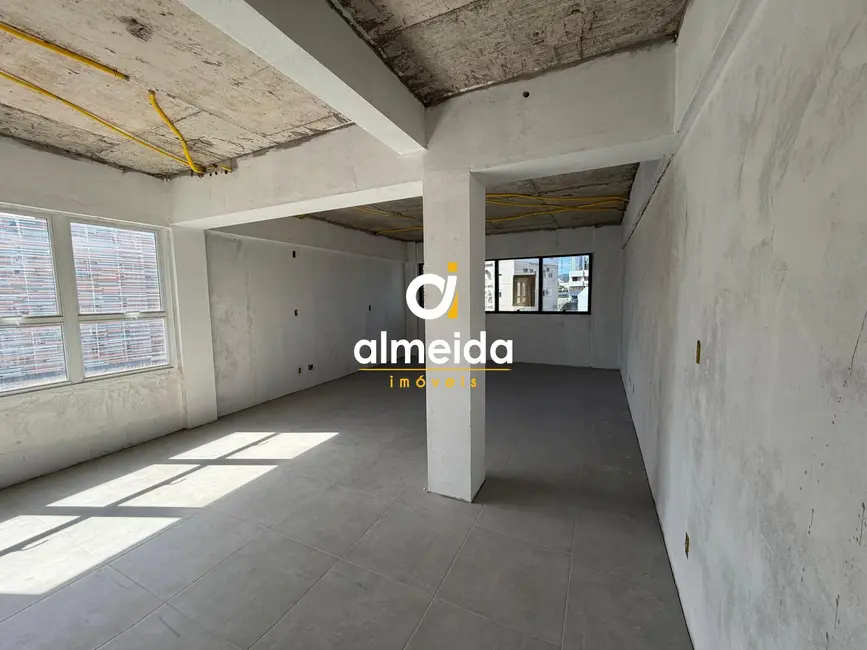 Foto 6 de Sala Comercial com 1 quarto à venda, 63m2 em Nonoai, Santa Maria - RS