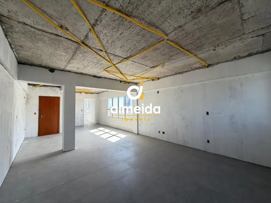 Foto 7 de Sala Comercial com 1 quarto à venda, 63m2 em Nonoai, Santa Maria - RS