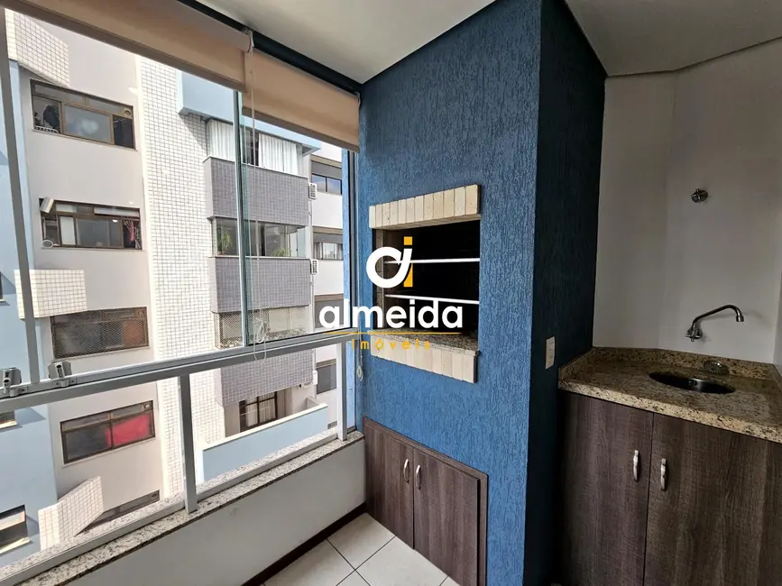 Foto 8 de Apartamento com 2 quartos à venda, 87m2 em Nossa Senhora de Fátima, Santa Maria - RS