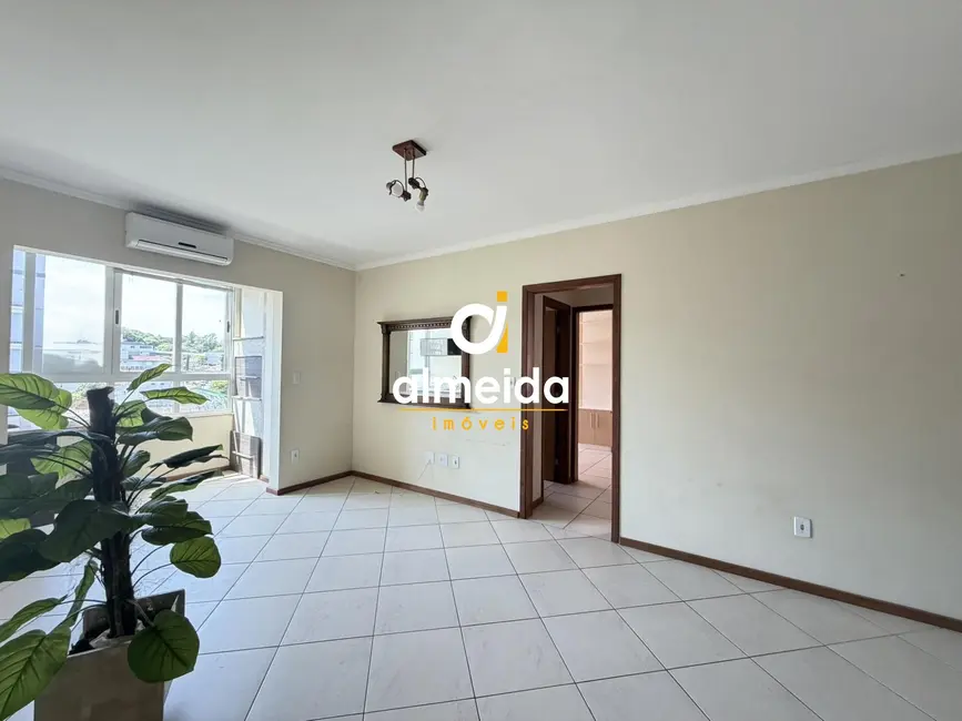 Apartamento com 2 quartos para alugar, 65m2 em Nossa Senhora de Lourdes, Santa Maria - RS - imagem 1 Foto 1 de Apartamento com 2 quartos para alugar, 65m2 em Nossa Senhora de Lourdes, Santa Maria - RS