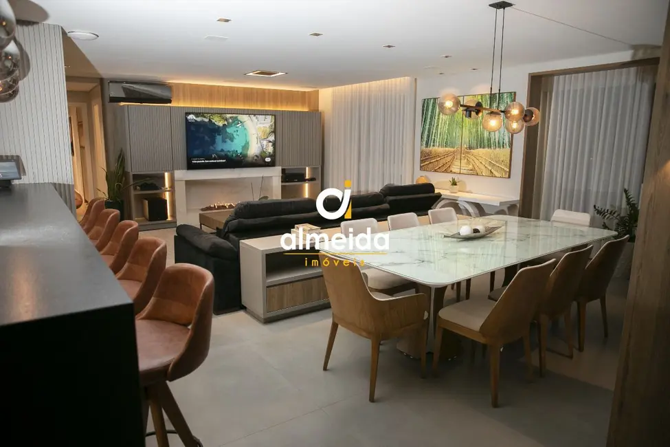 Foto 7 de Apartamento com 3 quartos à venda, 227m2 em Km 3, Santa Maria - RS