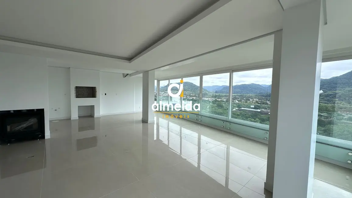 Foto 6 de Apartamento com 3 quartos à venda, 260m2 em Km 3, Santa Maria - RS