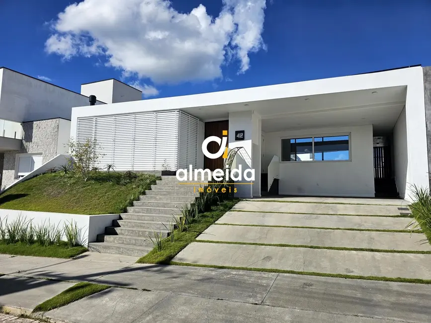 Casa com 3 quartos à venda, 300m2 em São José, Santa Maria - RS - imagem 1 Foto 1 de Casa com 3 quartos à venda, 300m2 em São José, Santa Maria - RS