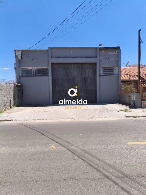 Armazém / Galpão com 1 quarto para alugar, 360m2 em Pinheiro Machado, Santa Maria - RS - imagem 1 Foto 1 de Armazém / Galpão com 1 quarto para alugar, 360m2 em Pinheiro Machado, Santa Maria - RS