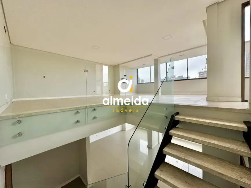 Foto 6 de Cobertura com 2 quartos à venda, 188m2 em Nossa Senhora de Lourdes, Santa Maria - RS