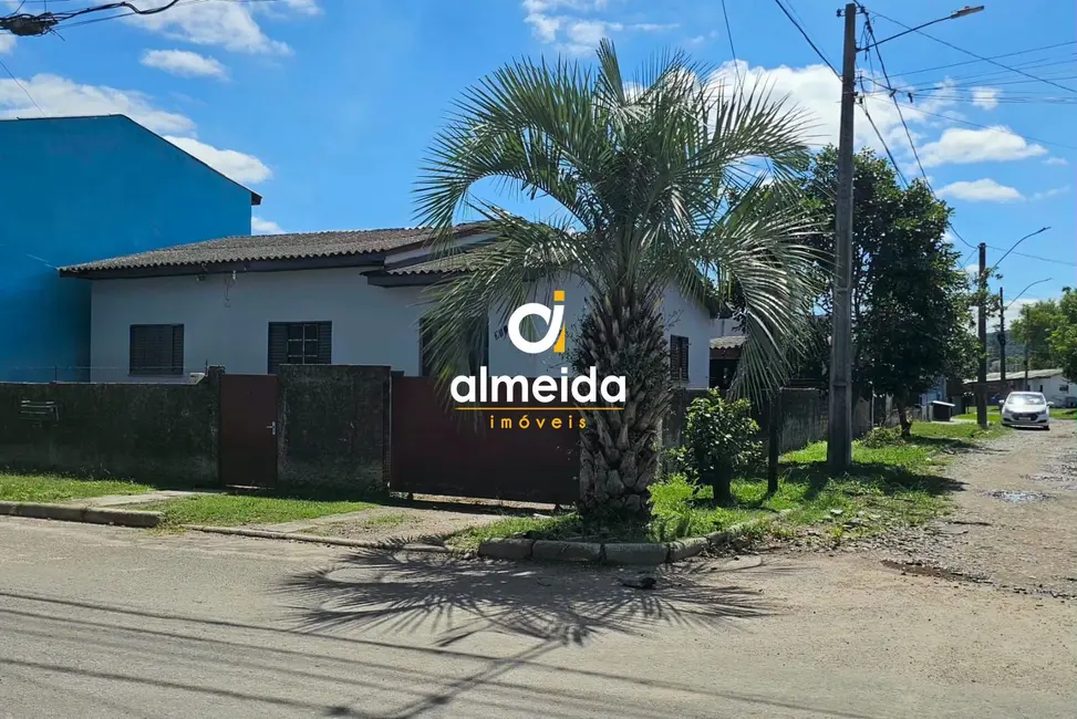 Foto 3 de Casa com 3 quartos à venda, 111m2 em Divina Providência, Santa Maria - RS