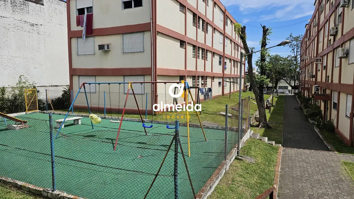 Foto 3 de Apartamento com 3 quartos à venda, 61m2 em Nossa Senhora de Lourdes, Santa Maria - RS