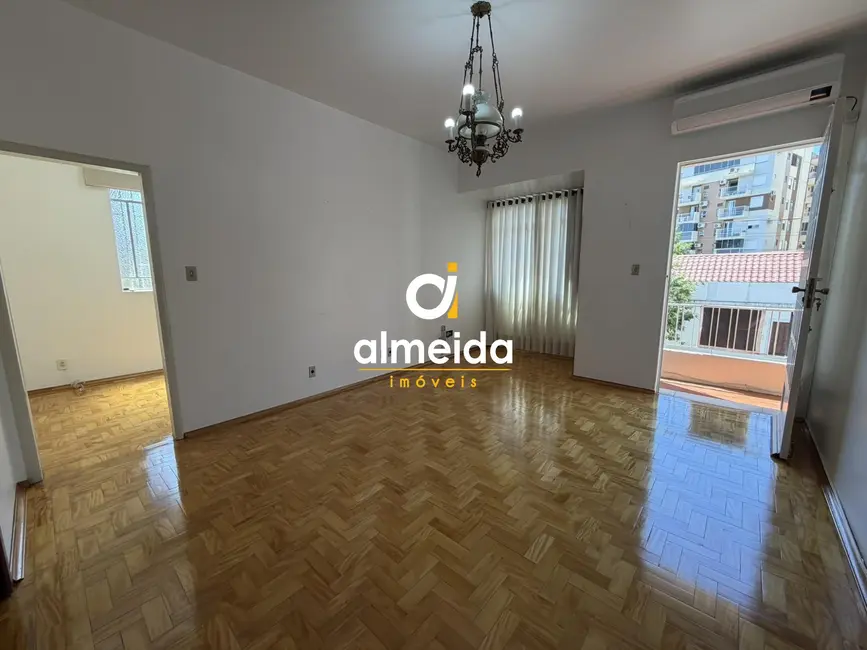 Foto 1 de Apartamento com 4 quartos para alugar, 135m2 em Centro, Santa Maria - RS