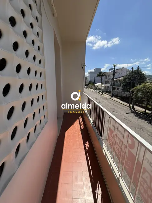 Foto 6 de Apartamento com 4 quartos para alugar, 135m2 em Centro, Santa Maria - RS