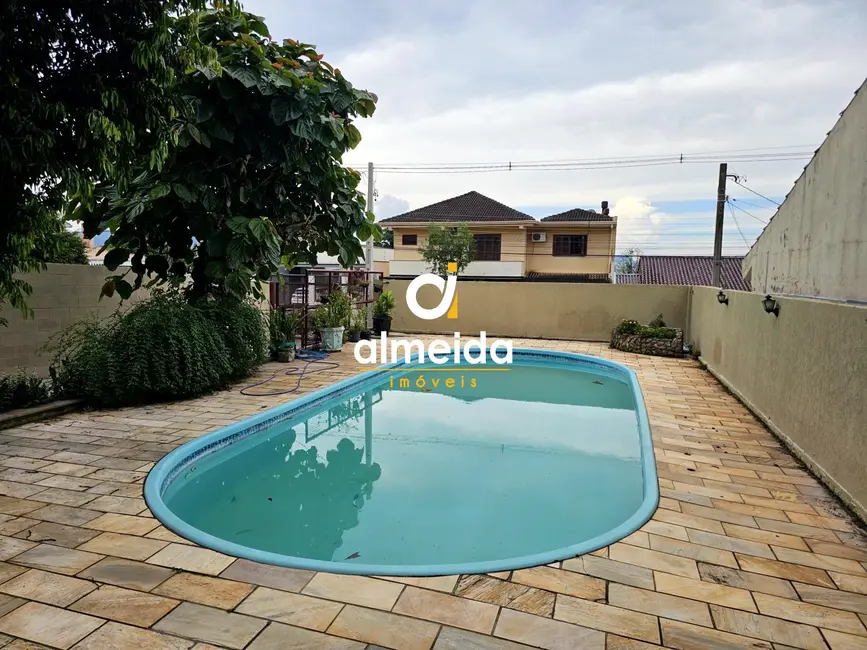 Foto 7 de Casa com 2 quartos para alugar, 180m2 em Camobi, Santa Maria - RS