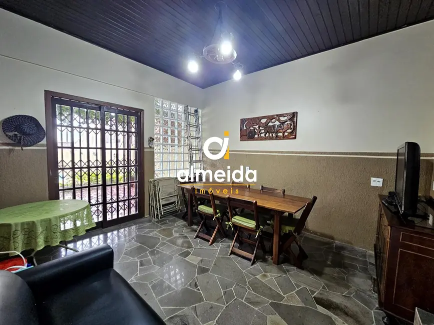 Foto 8 de Casa com 2 quartos para alugar, 180m2 em Camobi, Santa Maria - RS