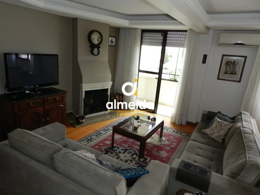 Foto 5 de Apartamento com 3 quartos à venda, 102m2 em Centro, Santa Maria - RS