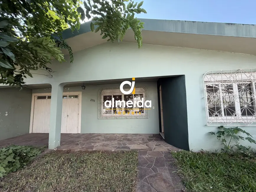 Foto 1 de Casa com 7 quartos à venda, 140m2 em Duque de Caxias, Santa Maria - RS