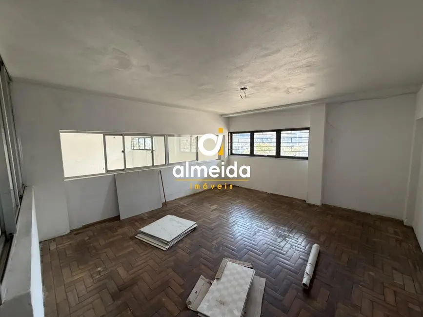 Foto 9 de Loja com 5 quartos à venda, 739m2 em Nossa Senhora de Fátima, Santa Maria - RS