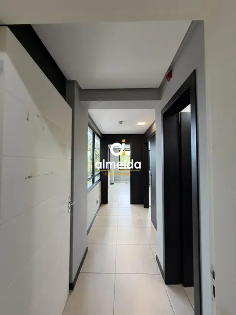 Sala Comercial com 2 quartos para alugar, 50m2 em Nossa Senhora das Dores, Santa Maria - RS - imagem 7 Foto 7 de Sala Comercial com 2 quartos para alugar, 50m2 em Nossa Senhora das Dores, Santa Maria - RS