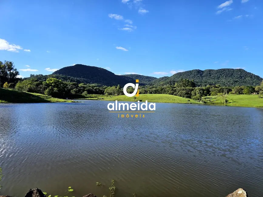 Foto 7 de Chácara com 3 quartos à venda, 220m2 em Santa Maria - RS