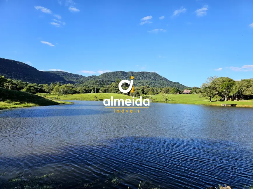 Foto 5 de Chácara com 3 quartos à venda, 220m2 em Santa Maria - RS