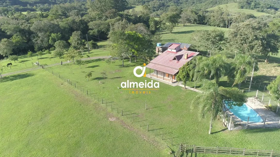 Foto 4 de Chácara com 3 quartos à venda, 220m2 em Santa Maria - RS