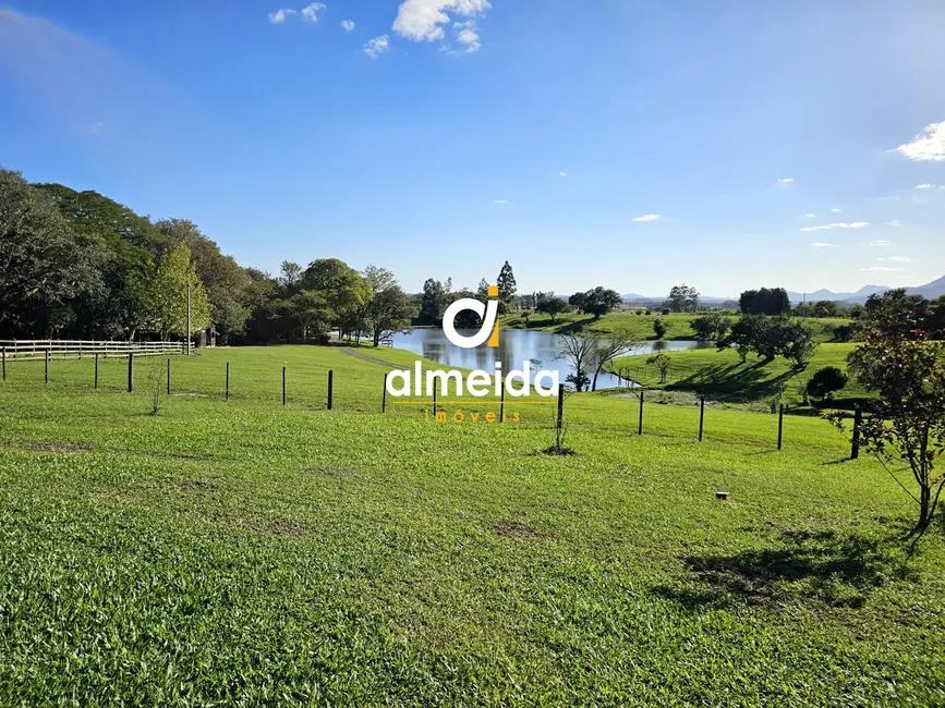 Foto 9 de Chácara com 3 quartos à venda, 220m2 em Santa Maria - RS