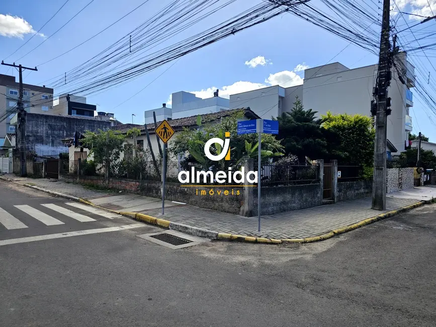 Foto 1 de Casa com 3 quartos à venda, 100m2 em Camobi, Santa Maria - RS