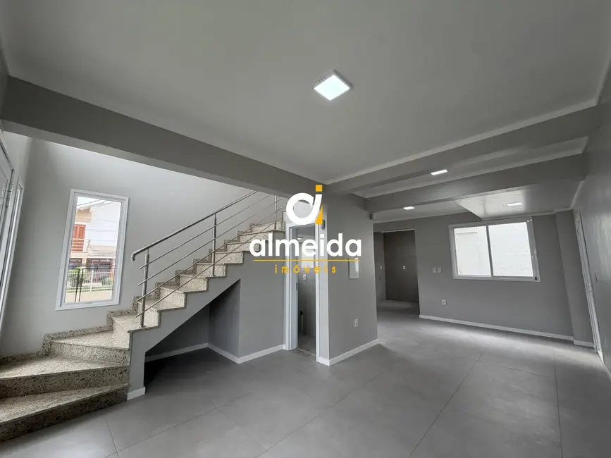 Foto 5 de Casa com 3 quartos à venda, 132m2 em Tomazetti, Santa Maria - RS