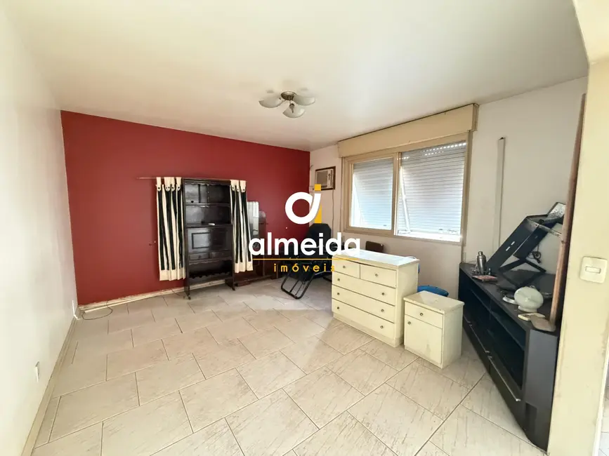 Foto 2 de Apartamento com 3 quartos à venda, 90m2 em Nossa Senhora de Lourdes, Santa Maria - RS