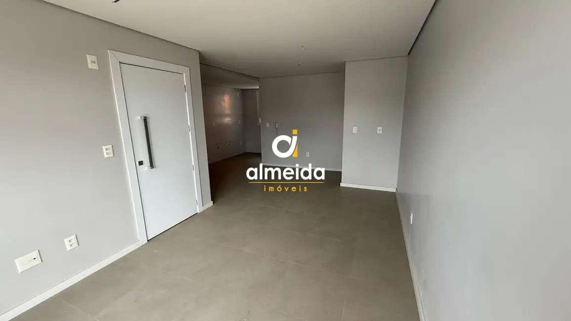 Foto 3 de Apartamento com 2 quartos à venda, 66m2 em São José, Santa Maria - RS
