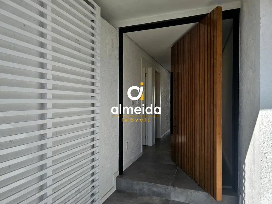 Foto 3 de Casa de Condomínio com 3 quartos à venda, 300m2 em São José, Santa Maria - RS