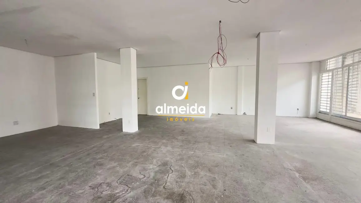 Foto 2 de Sala Comercial com 1 quarto para alugar, 98m2 em Centro, Santa Maria - RS