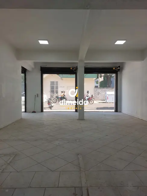 Foto 2 de Sala Comercial com 1 quarto para alugar, 189m2 em Centro, Santa Maria - RS