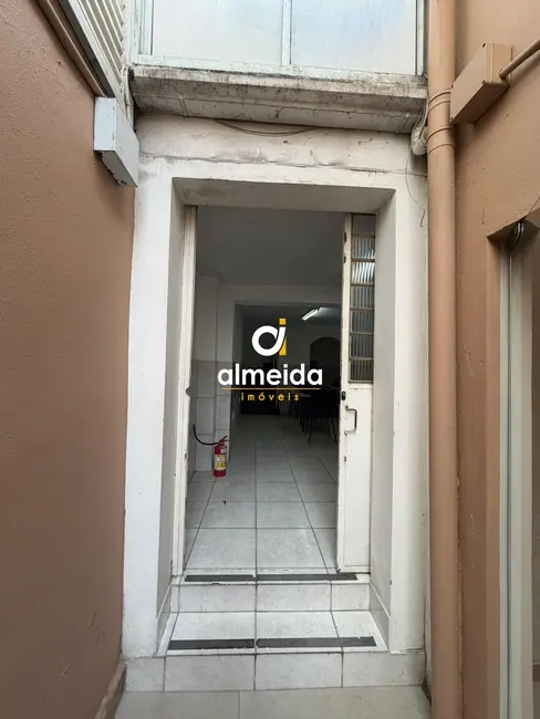 Foto 4 de Sala Comercial com 3 quartos para alugar, 80m2 em Bonfim, Santa Maria - RS