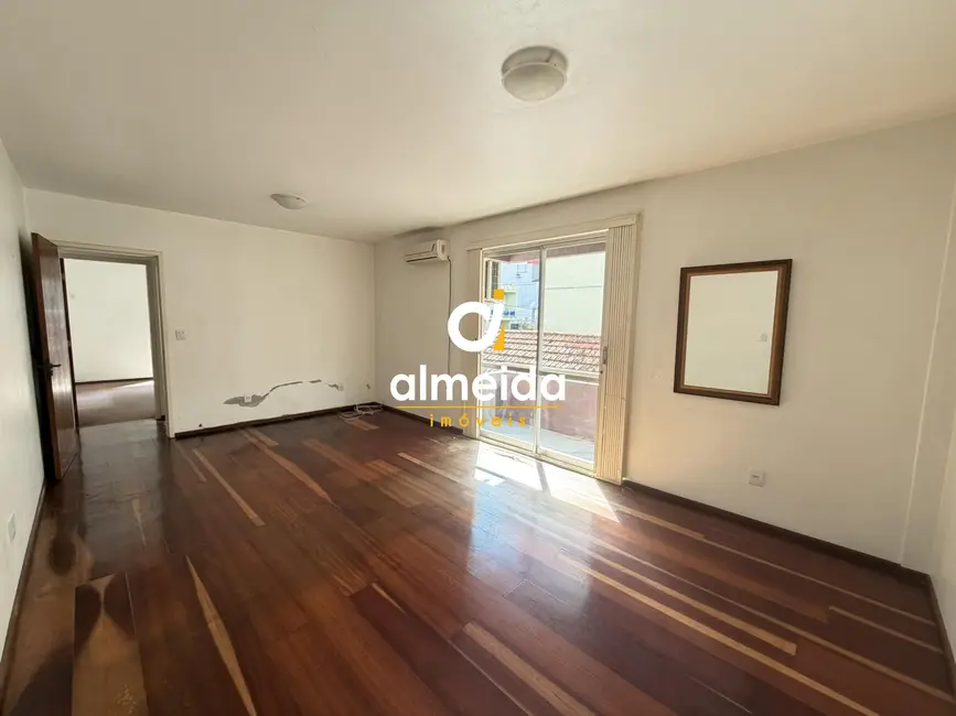 Foto 2 de Apartamento com 2 quartos à venda, 96m2 em Centro, Santa Maria - RS