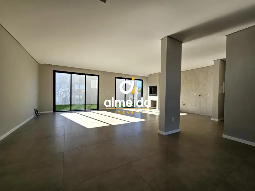 Foto 4 de Casa de Condomínio com 3 quartos à venda, 166m2 em Camobi, Santa Maria - RS