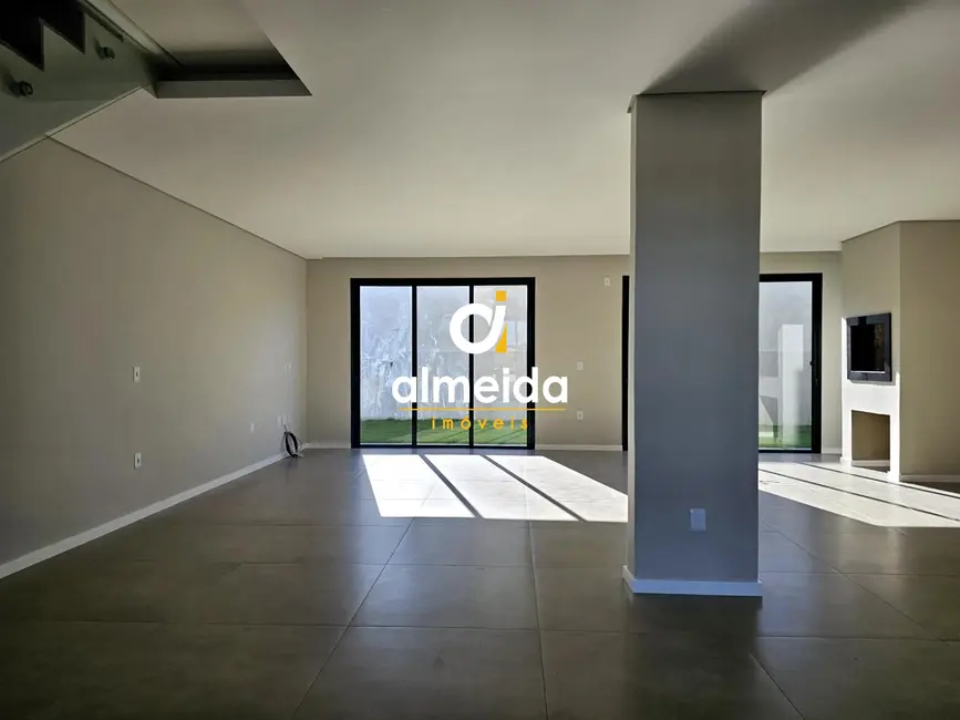 Foto 3 de Casa de Condomínio com 3 quartos à venda, 166m2 em Camobi, Santa Maria - RS