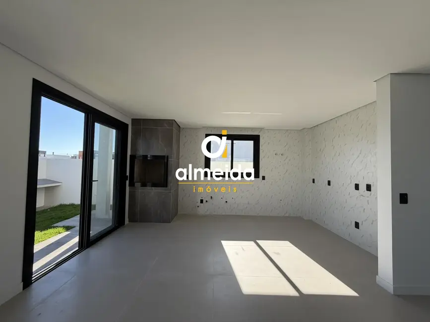 Foto 7 de Casa de Condomínio com 3 quartos à venda, 200m2 em Tomazetti, Santa Maria - RS