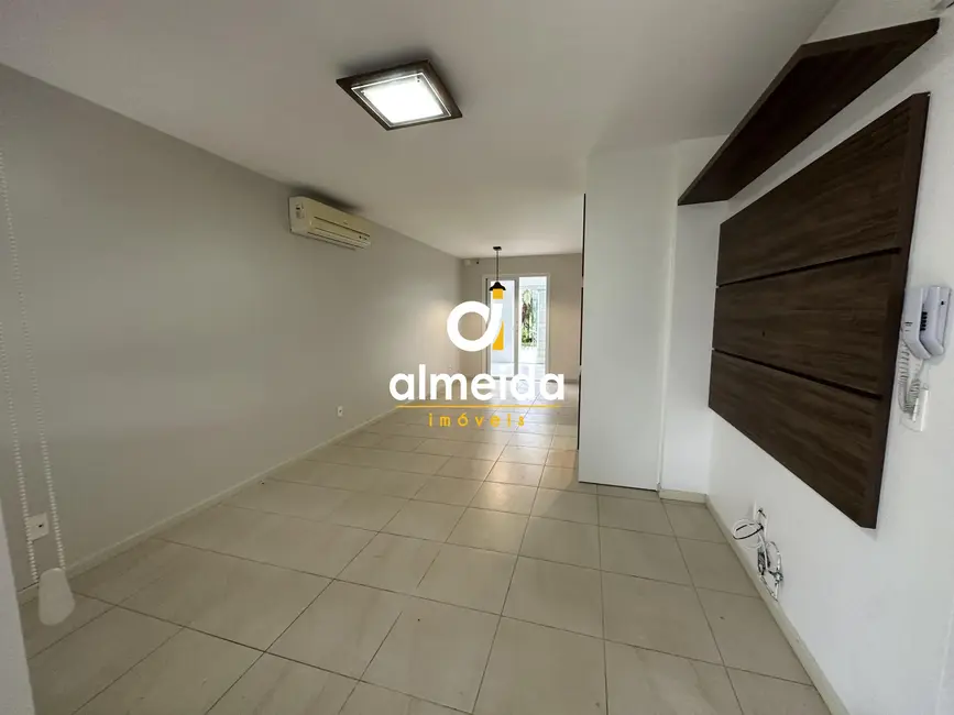 Foto 4 de Casa de Condomínio com 3 quartos à venda, 138m2 em São José, Santa Maria - RS