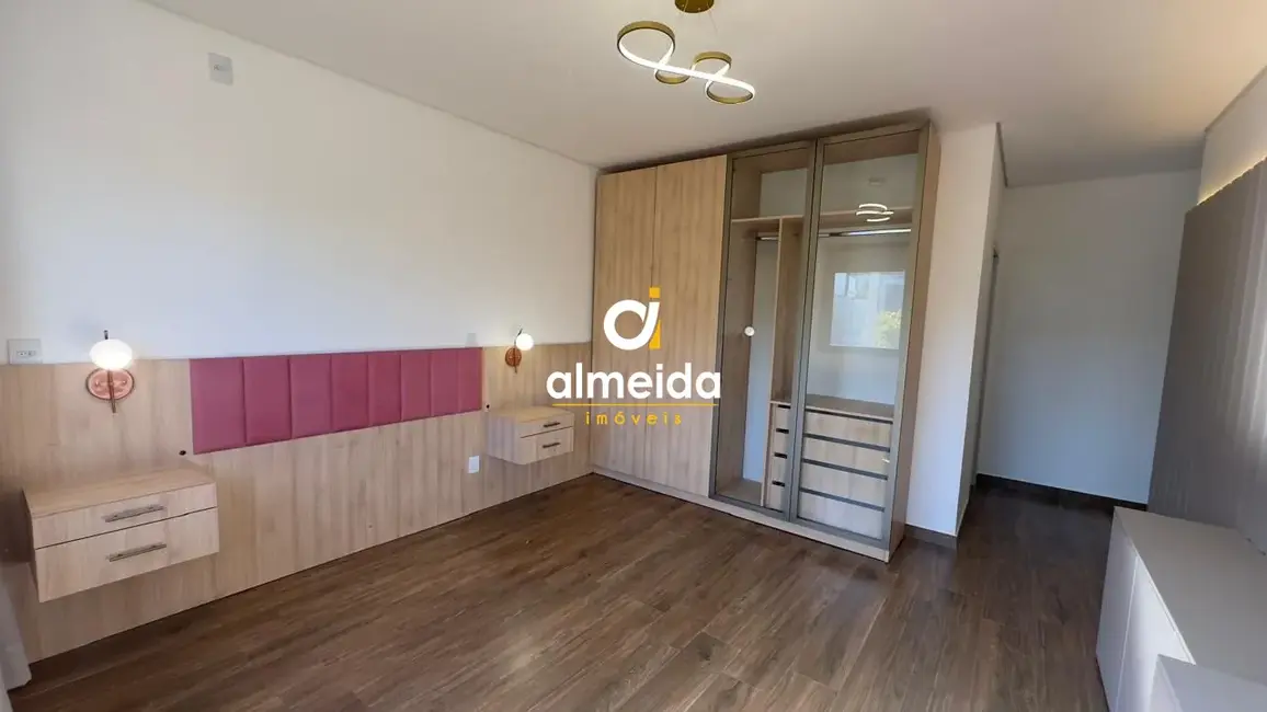 Foto 9 de Casa de Condomínio com 3 quartos à venda, 193m2 em Camobi, Santa Maria - RS