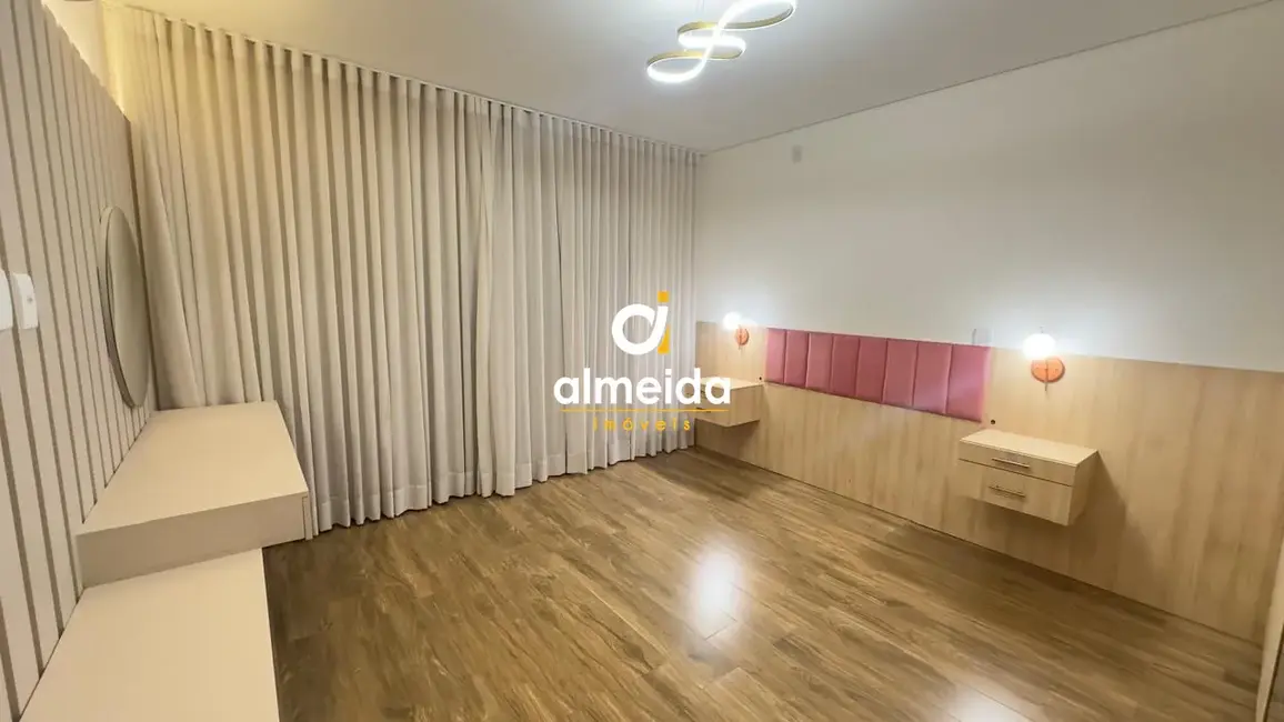 Foto 8 de Casa de Condomínio com 3 quartos à venda, 193m2 em Camobi, Santa Maria - RS